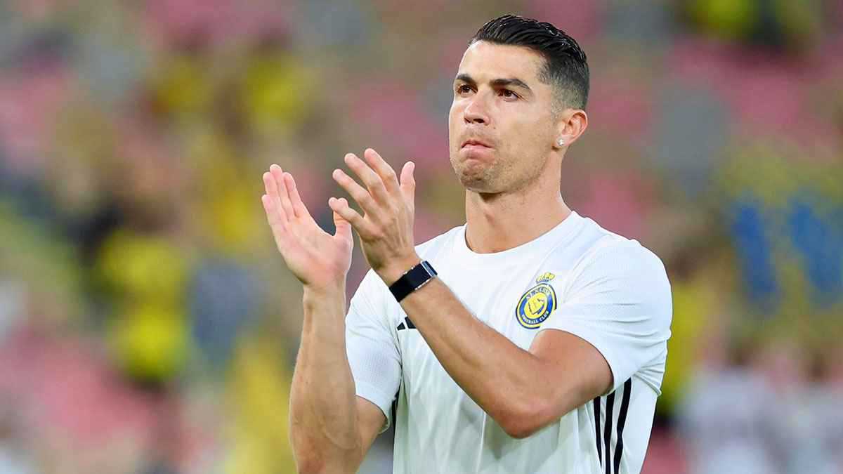 كريستيانو رونالدو أولهم.. أعظم 7 "سرقات" في تاريخ الميركاتو