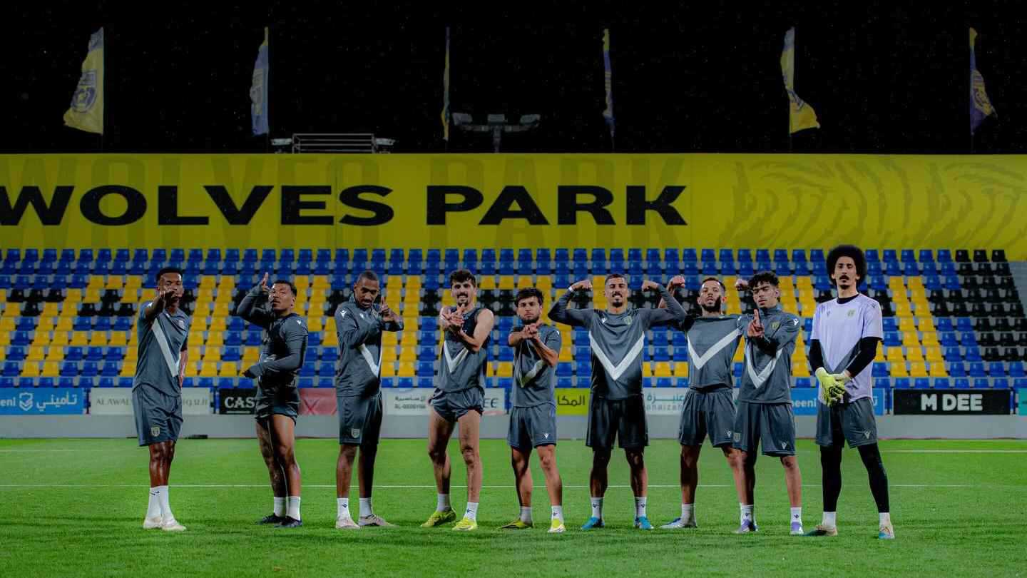 الأهلي السعودي ينقض على نجم التعاون 