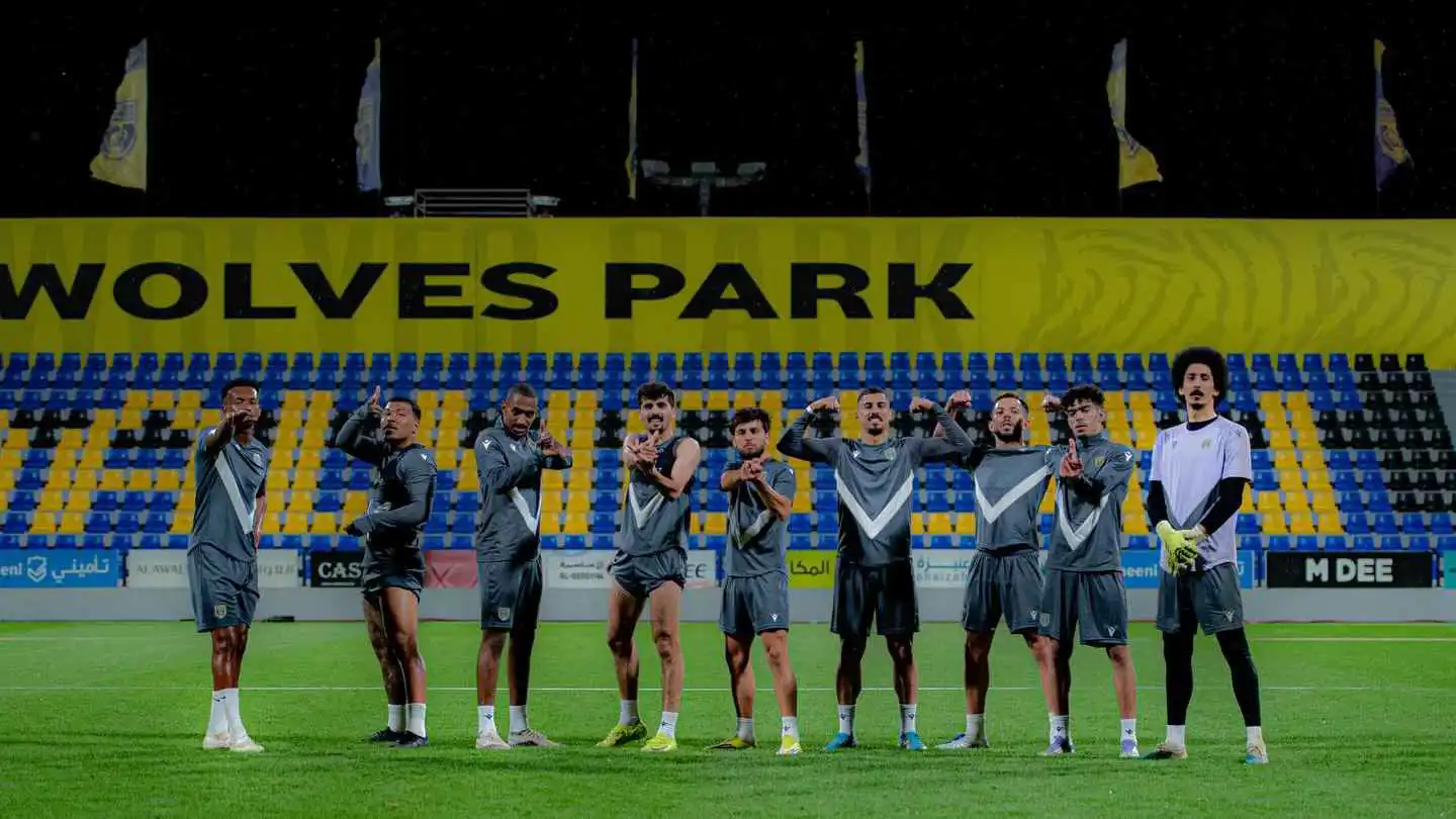 الأهلي السعودي ينقض على نجم التعاون