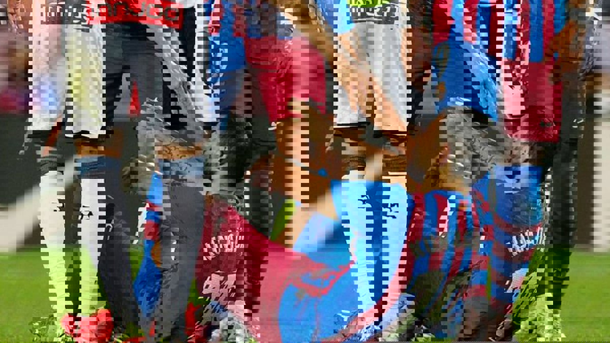 تقرير: أغويرو سيعلن اعتزاله كرة القدم في مؤتمر صحفي الأربعاء المقبل