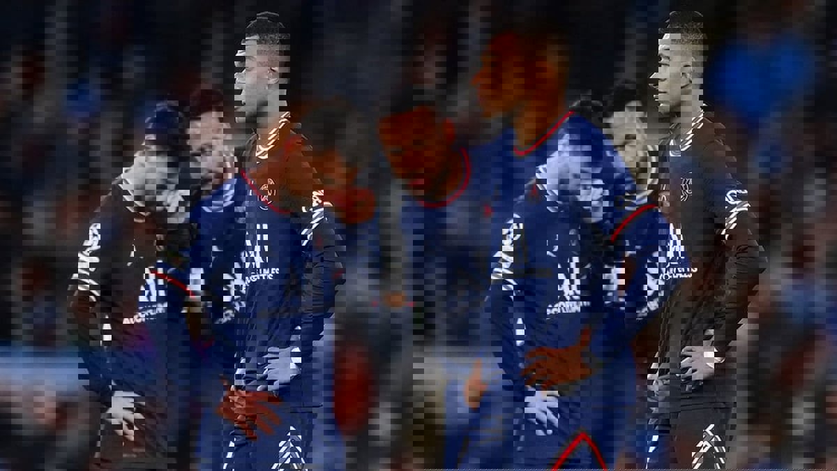 شجار بين نيمار ودوناروما في غرفة ملابس باريس سان جيرمان