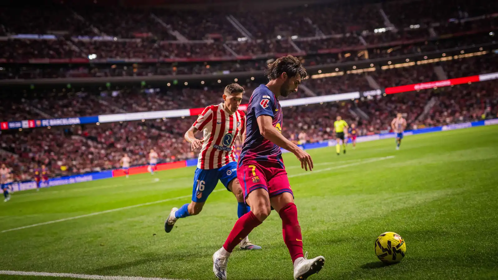 قبل المباراة الحاسمة.. شكوى رسمية من برشلونة ضد أتلتيكو مدريد