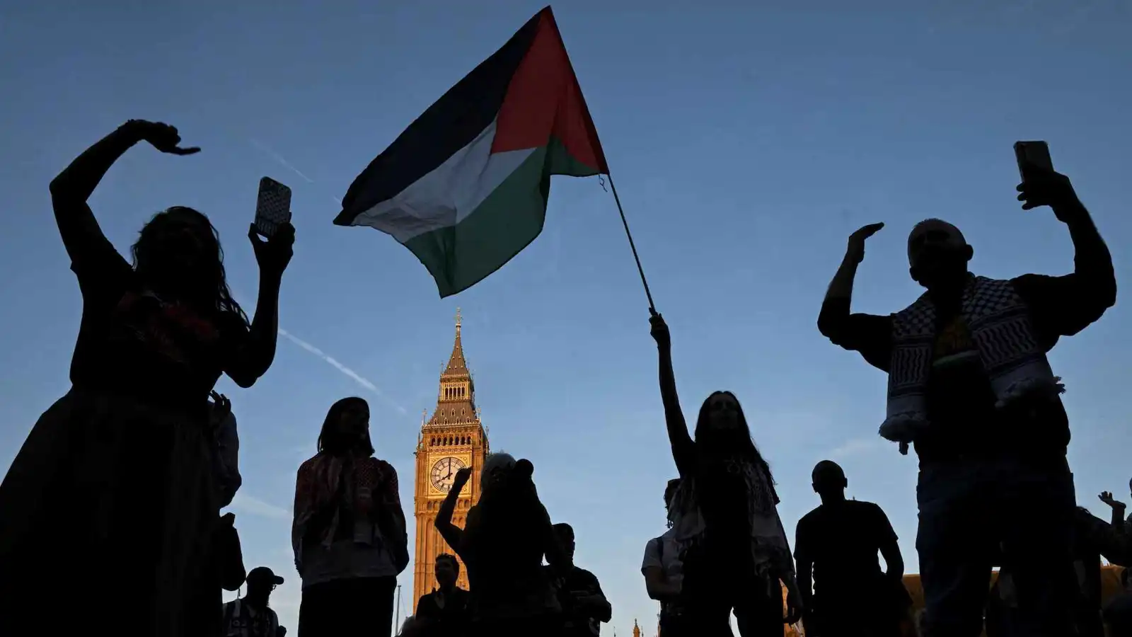 يواجهون الموت.. ناشطون مؤيدون لفلسطين ينهون إضرابهم في بريطانيا