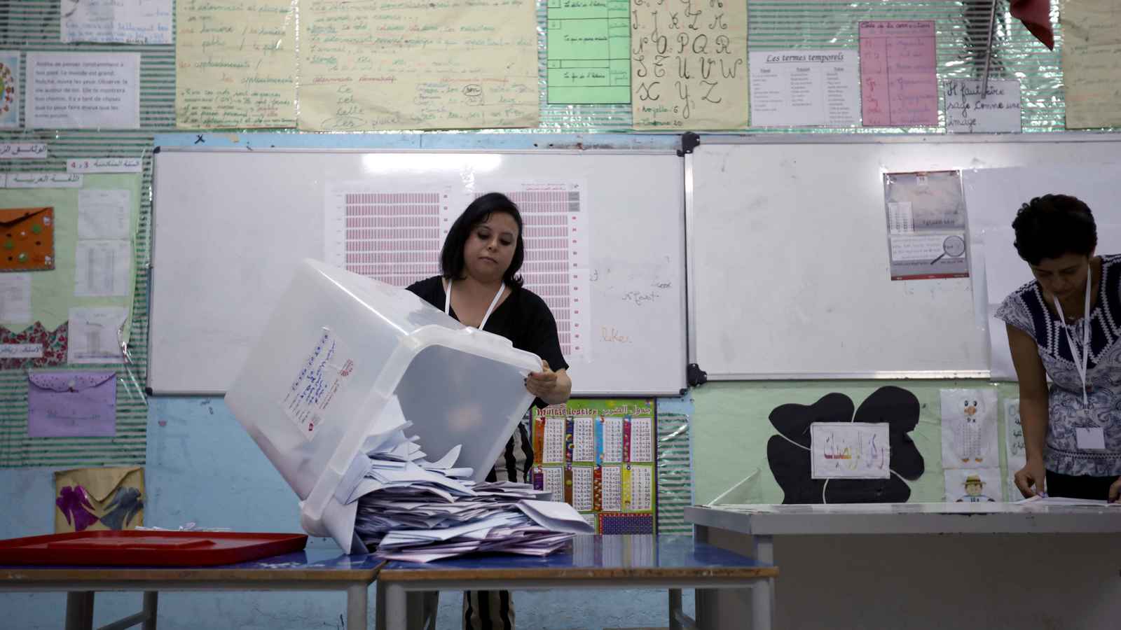 تونس.. المجالس المحلية تضغط لإنشاء قانون ينظم عملها