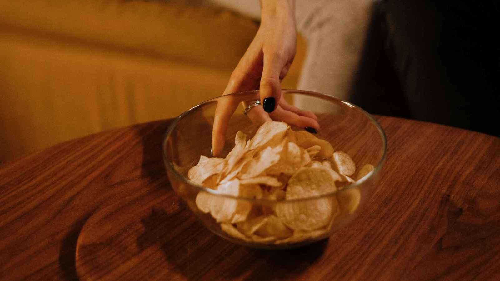 خطر خفي في الأطعمة يزيد احتمال الإصابة بالتوحد