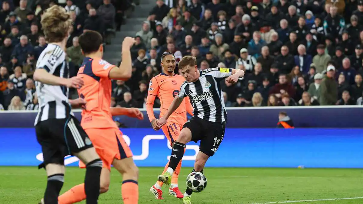 أولمو أنقذ فليك.. 3 أسباب لأداء برشلونة الكارثي أمام نيوكاسل