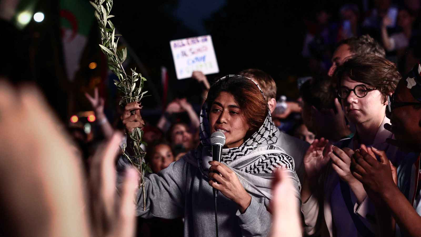 ريما حسن تتوعد إسرائيل بإرسال "أكبر عدد من القوارب" إلى غزة