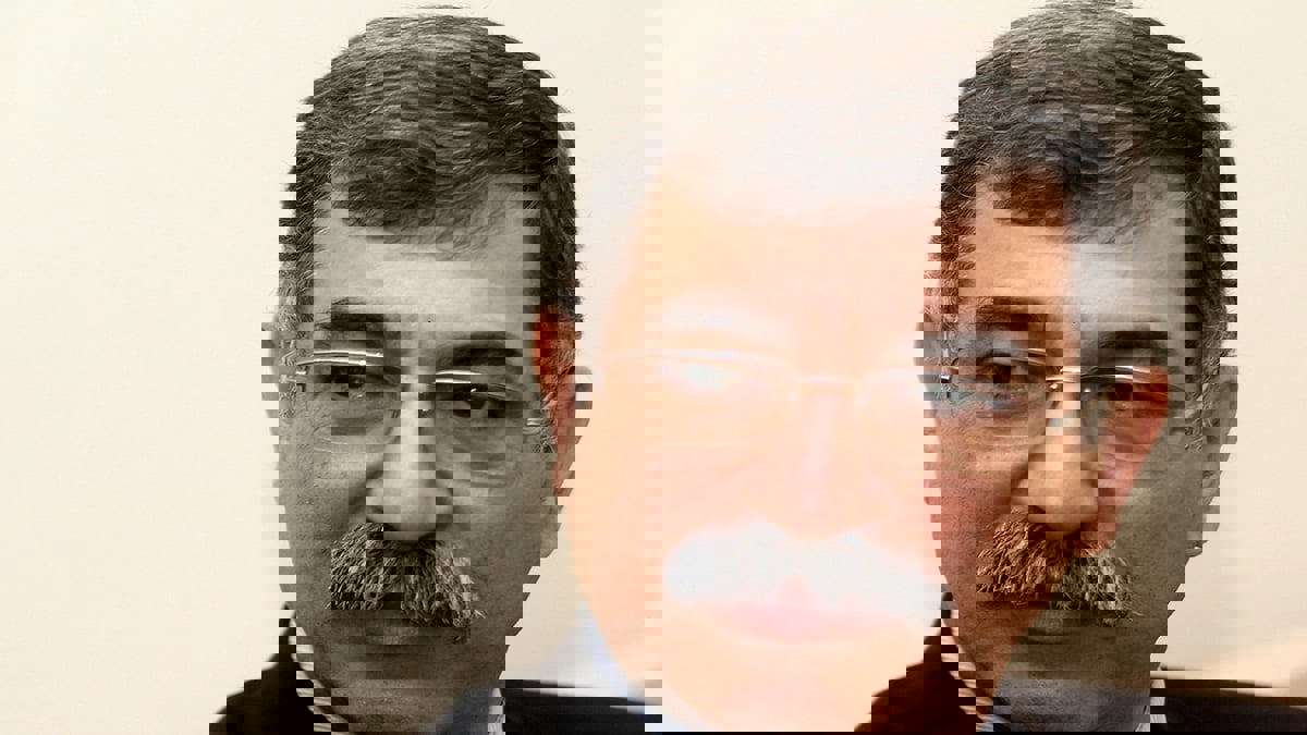 علاء صادق يوجه انتقادات جديدة لـ"أون تايم سبورتس" ويسخر من عاملين بها