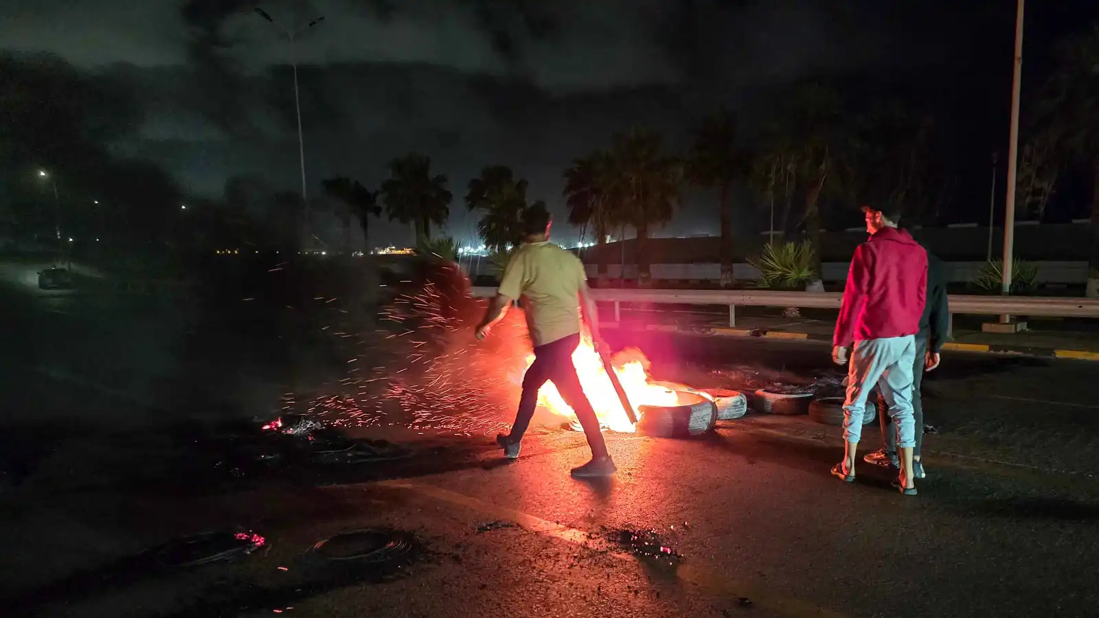 بعثات دبلوماسية في ليبيا بمرمى نيران اشتباكات طرابلس (فيديو)