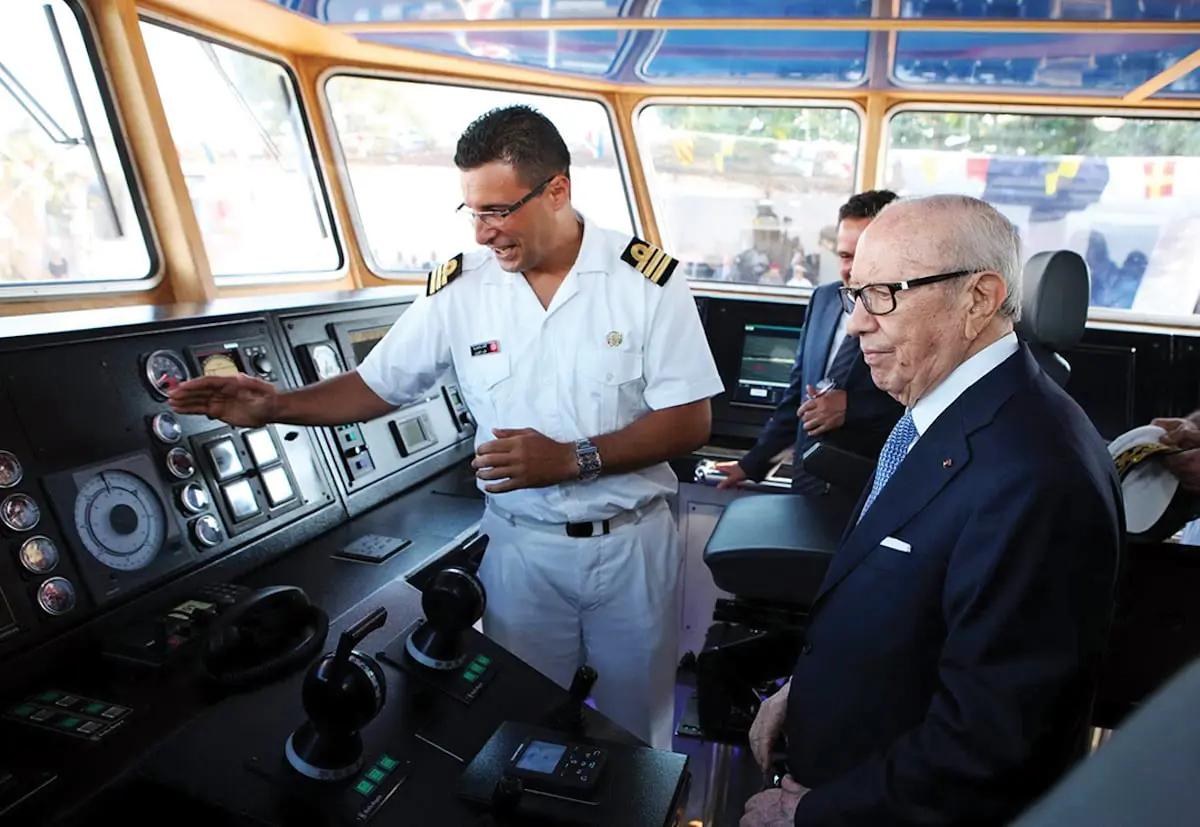 السبسي يدشن أول خافرة حربية من صنع تونسي