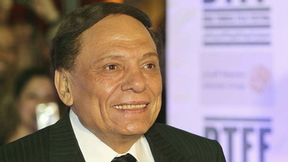 عادل إمام يقع في فخ التكرار الرمضاني بعد عرض "فلانتينو"