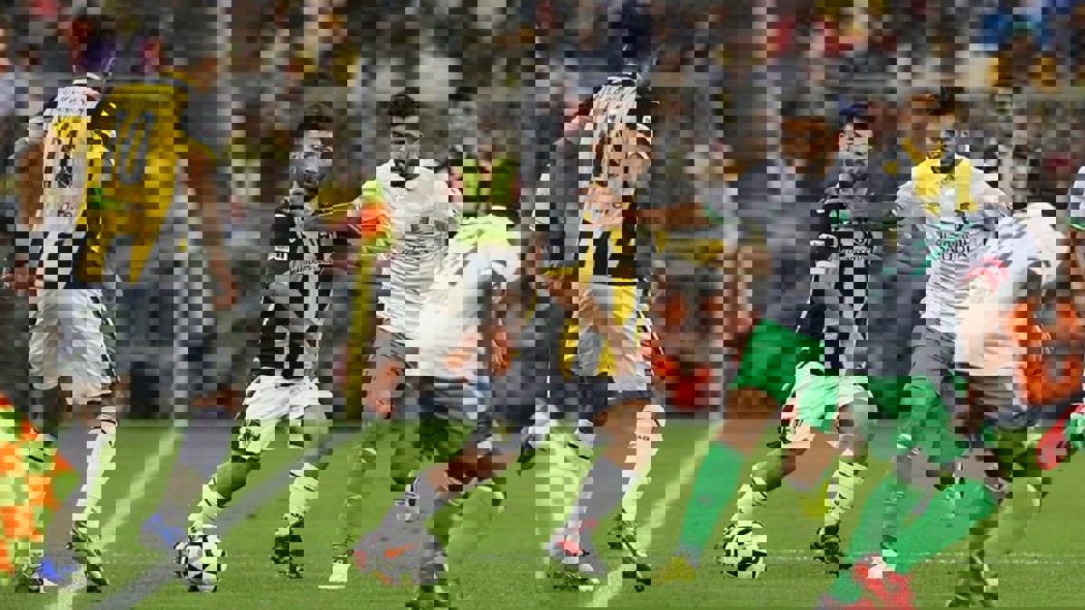 القنوات الناقلة لمباراة الاتحاد والأهلي في الدوري السعودي‎