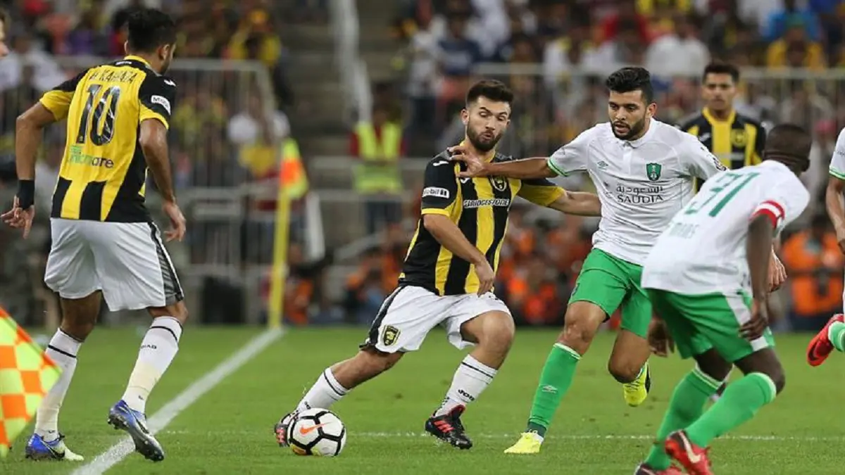 القنوات الناقلة لمباراة الاتحاد والأهلي في الدوري السعودي‎