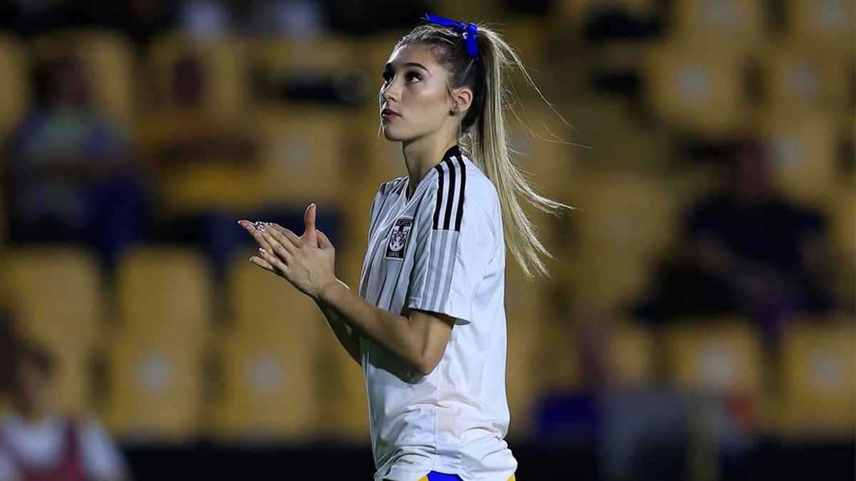 تاتيانا فلوريس.. لاعبة مكسيكية تزلزل عرش أليشا ليمان (صور)