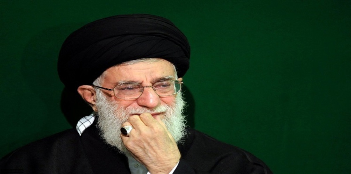 تقرير: تقلّص حاد في شعبيّة خامنئي في إيران