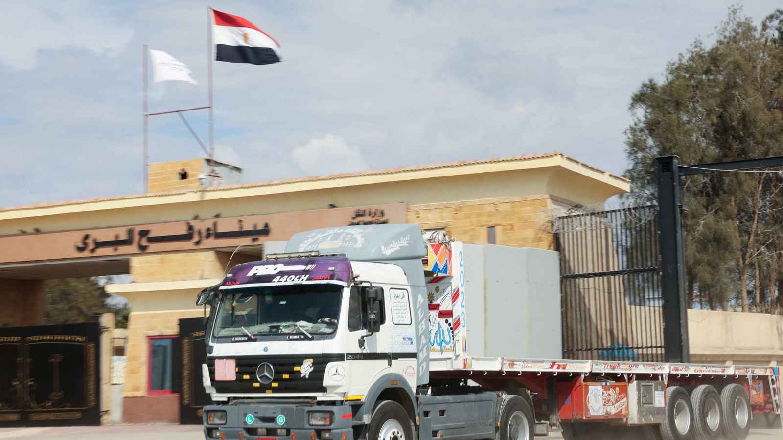 قناة عبرية: واشنطن "غاضبة" من قرار نتنياهو بشأن معبر رفح