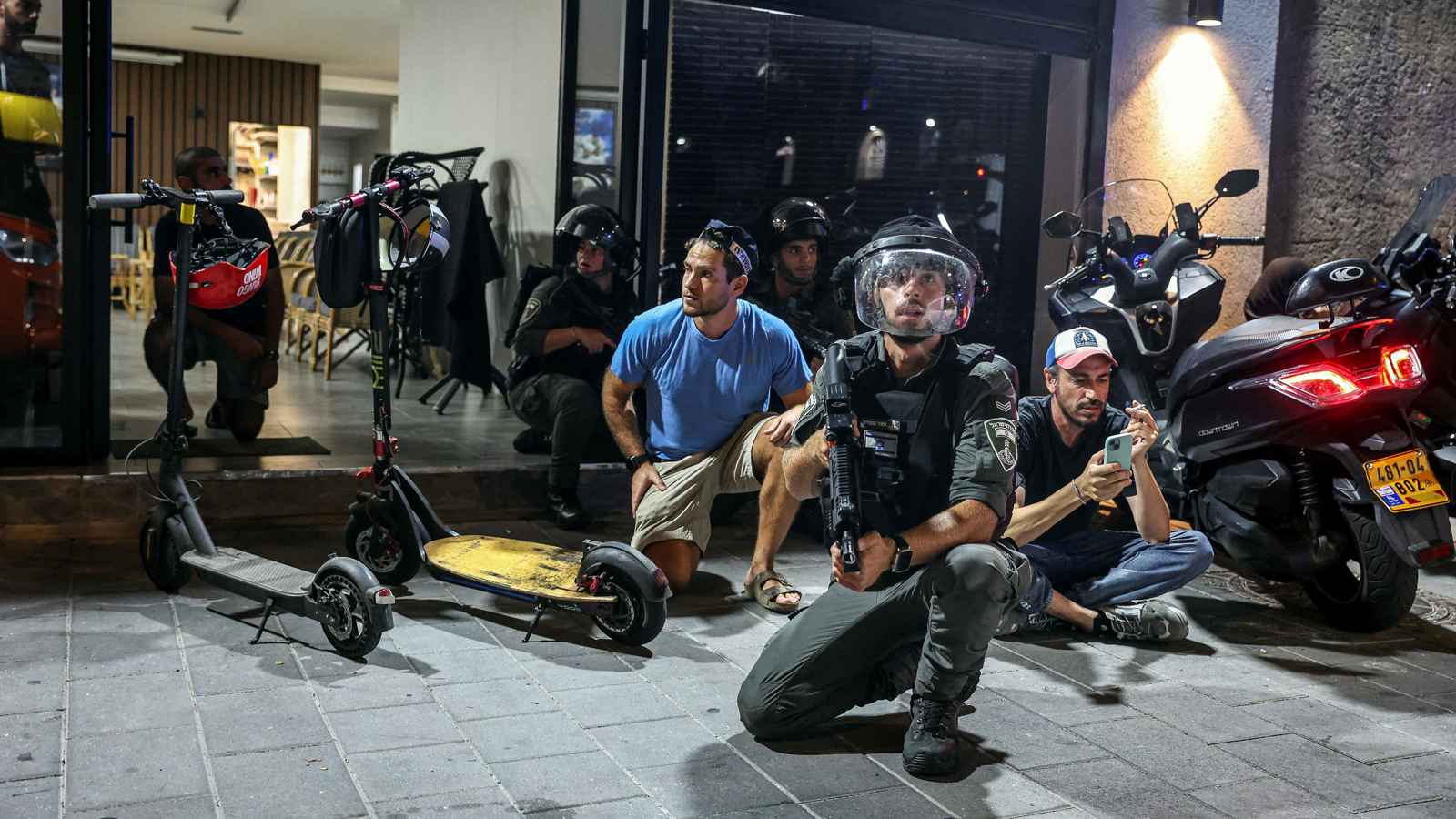 "نيويورك تايمز" تتحدث عن "السيناريو الأسوأ" للتصعيد بين إيران وإسرائيل