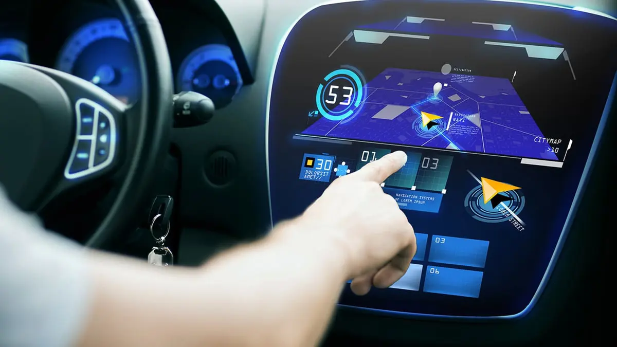 النساء أكثر احترافية من الرجال في التعامل مع السيارات الذكية