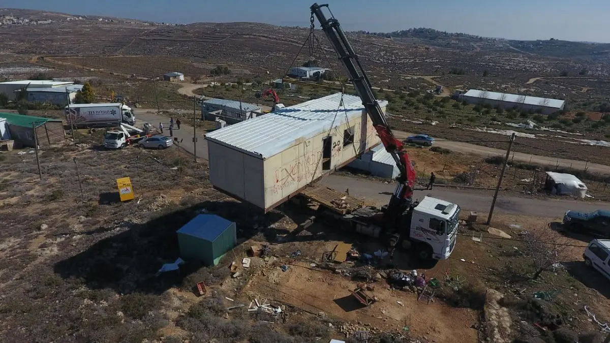 مسؤول فلسطيني: الجيش الإسرائيلي يزيل بؤرة استيطانية في الضفة الغربية