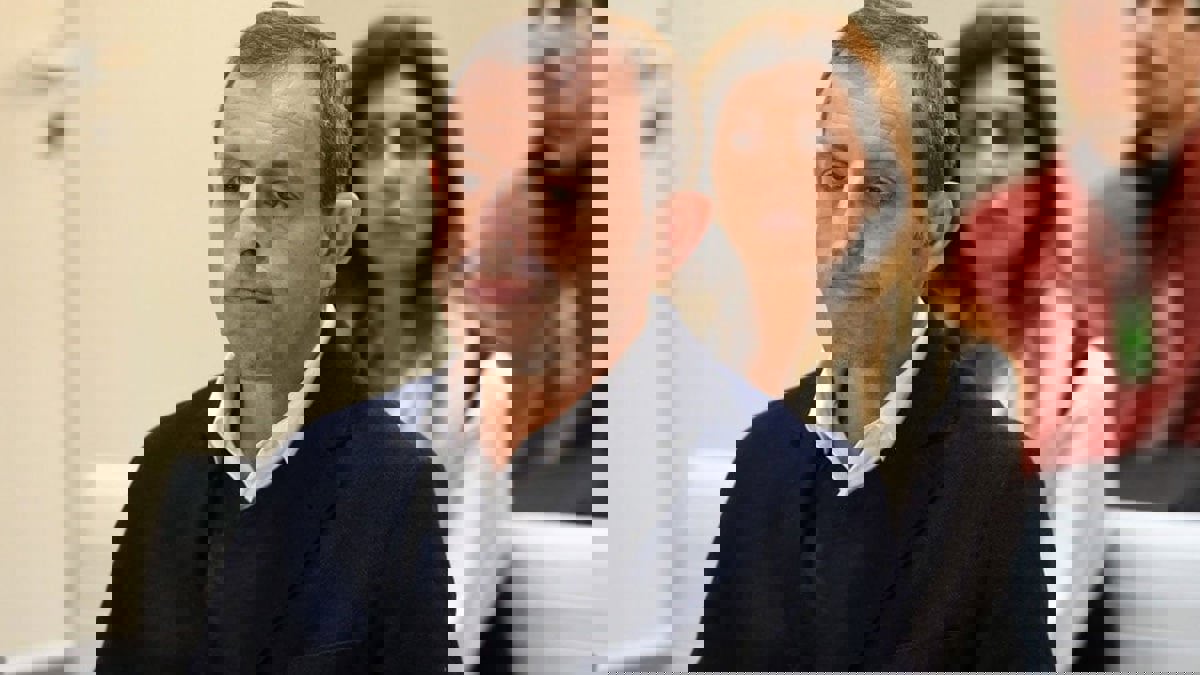 روسيل: قضيتي كانت مؤامرة.. ولاعبو برشلونة تخلّوا عني.. وصفقة نيمار خلقت أعداء كثيرين