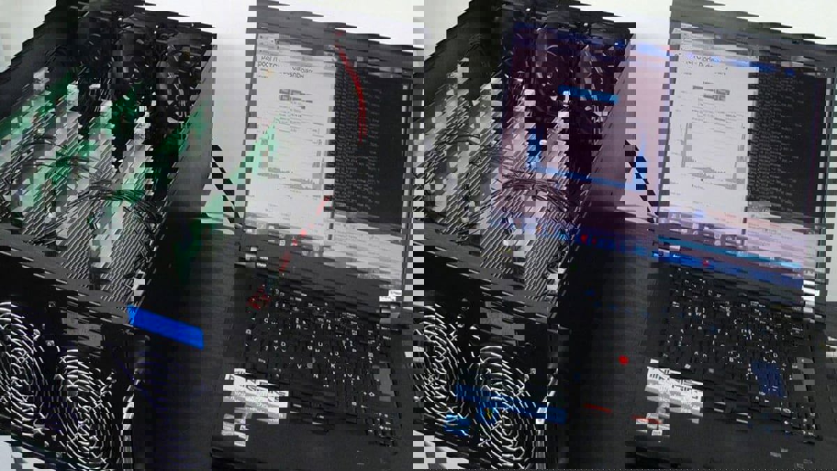 ضبط شبكة كبرى لتعدين "البيتكوين" في مصر