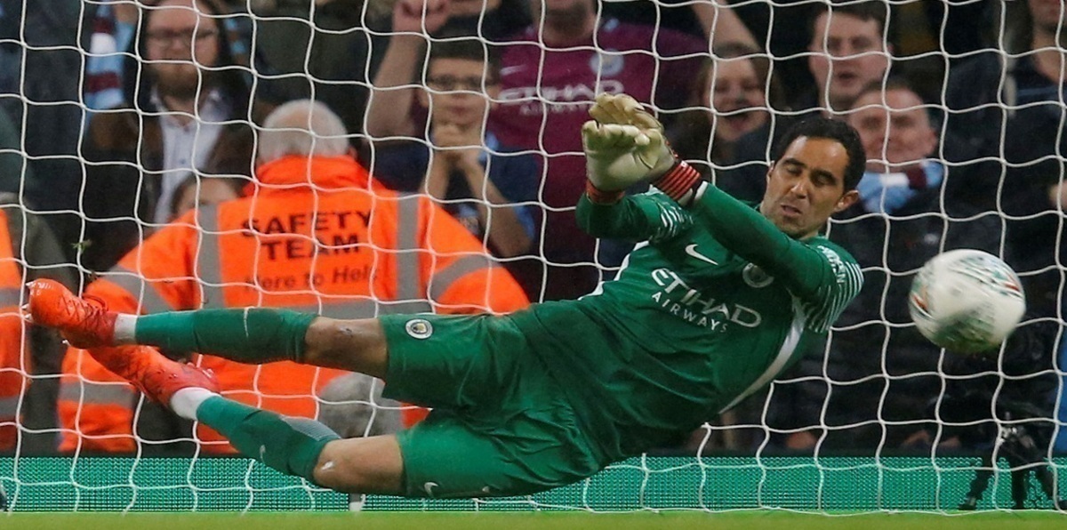 كلاوديو برافو لا يشعر بتراجع دوره في مانشستر سيتي