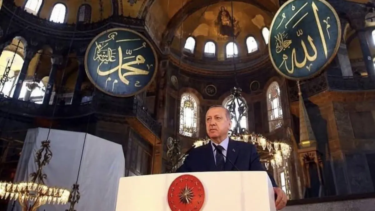 "المونيتور": أردوغان يستغل الدين لإنقاذ شعبيته