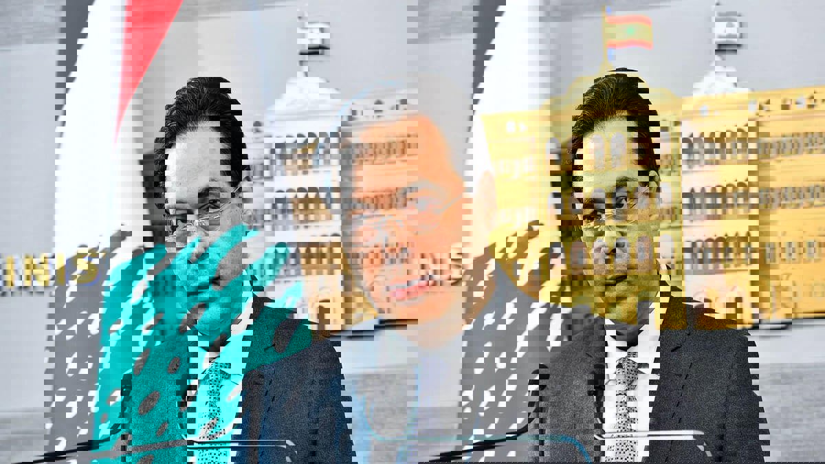 لبنان.. حسان دياب يقاضي الدولة بعد استدعائه للتحقيق بانفجار مرفأ بيروت