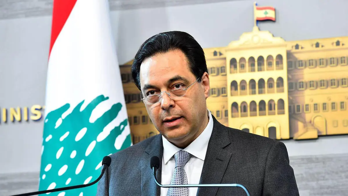 لبنان.. حسان دياب يقاضي الدولة بعد استدعائه للتحقيق بانفجار مرفأ بيروت