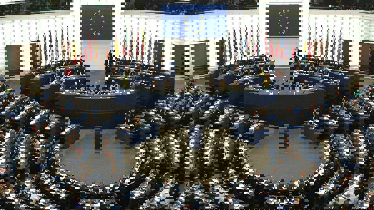 الاتحاد الأوروبي يفرض عقوبات على شخصيات وكيانات ليبية