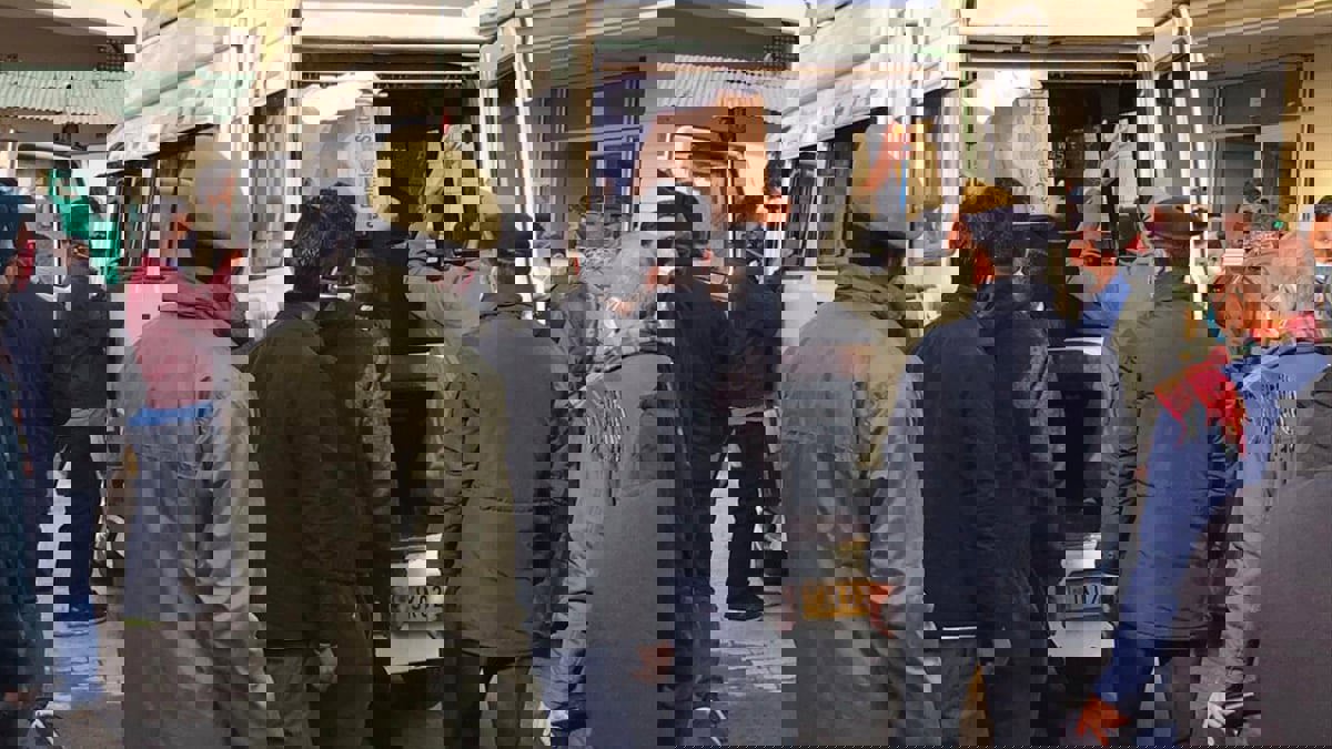 مقتل 12 شخصا على الأقل في كشمير خلال تدافع عند مزار ديني