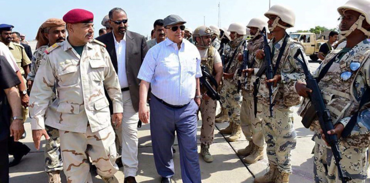 17 نقطة خلافية أدت إلى تأزم علاقة الزبيدي والرئيس هادي