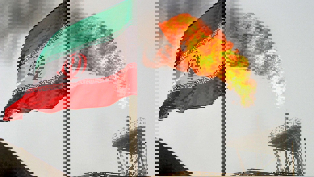 تراجع إنتاج إيران النفطي بنسبة 40% بعد العقوبات الأمريكية