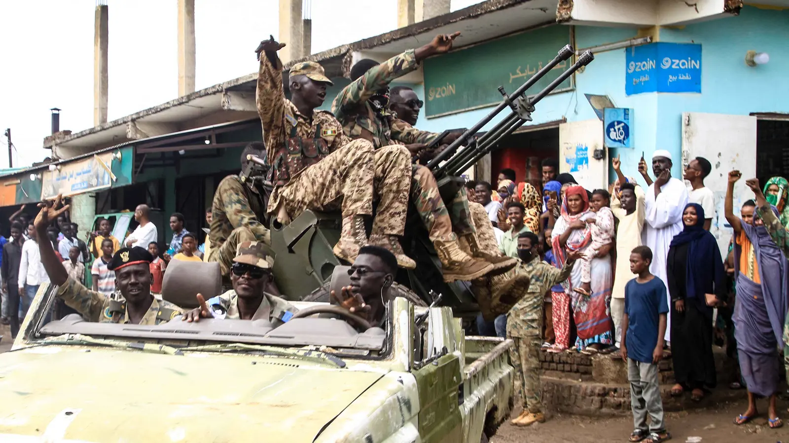 قبول الدعوة الأمريكية يحيي آمال السودانيين بعودة التفاوض لوقف الحرب