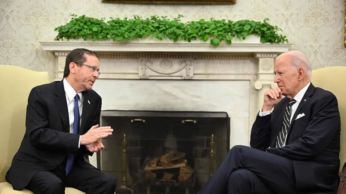 بايدن لهرتسوغ: الصراعات في إسرائيل تعيق تقدم الملفات الإقليمية

