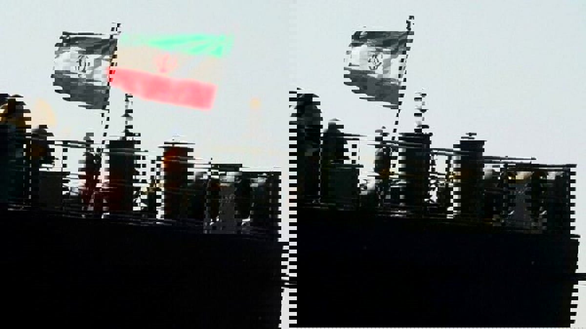 إيران ترسل سفينة شحن "حمولتها غير معروفة" إلى فنزويلا