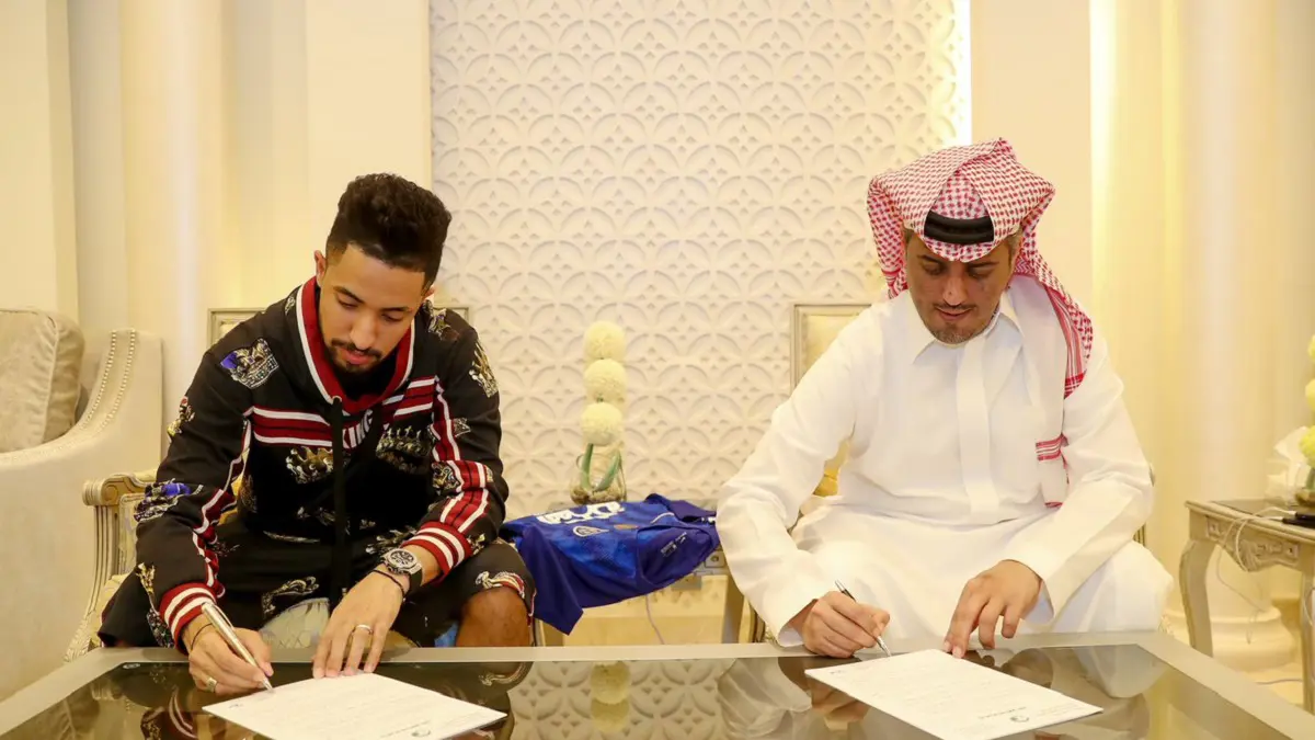 جدل في السعودية بعد حديث هتان باهبري لاعب الهلال عن محاولة اختطافه من منزله‎ (فيديو)