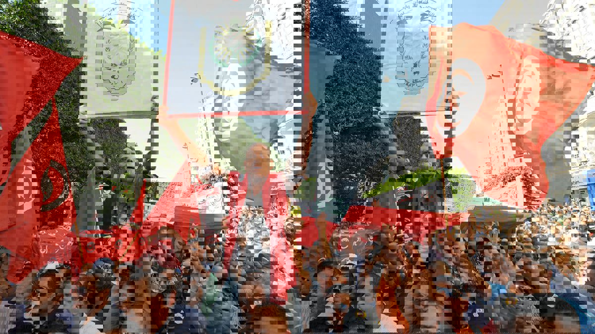 قاض تونسي يسجن 8 أعضاء من نقابة للشرطة بشبهة إرباك الأمن