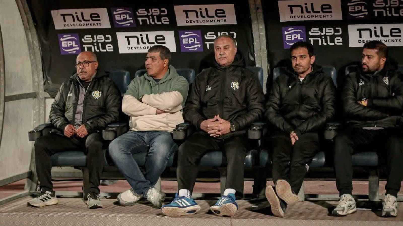 كابوس الهبوط يحاصره.. الإسماعيلي يعلن رحيل مدربه طارق العشري 