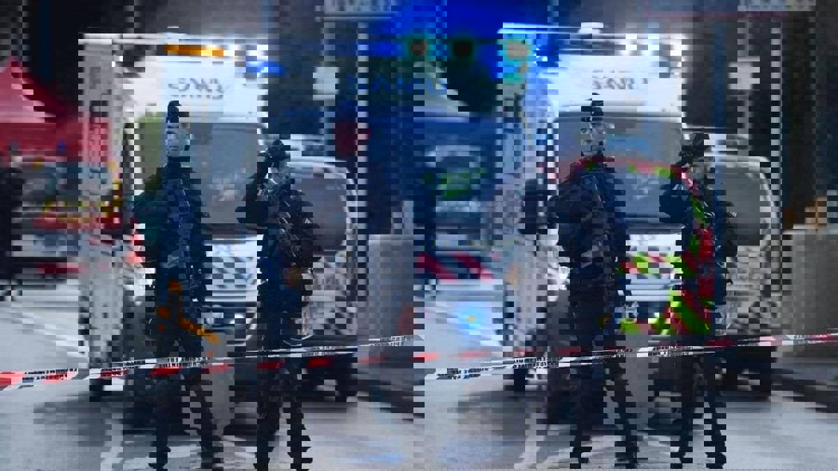 فرنسا تعتزم طرد 231 للاشتباه بأنهم متطرفون بعد ذبح مدرس