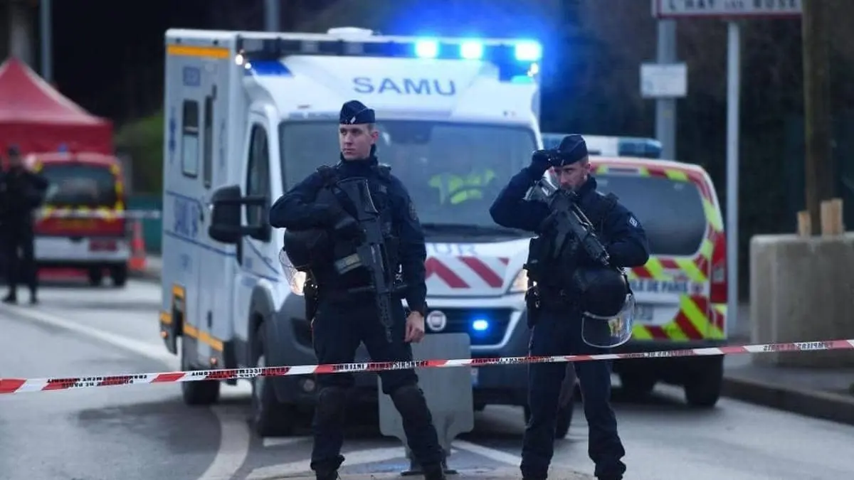 فرنسا تعتزم طرد 231 للاشتباه بأنهم متطرفون بعد ذبح مدرس