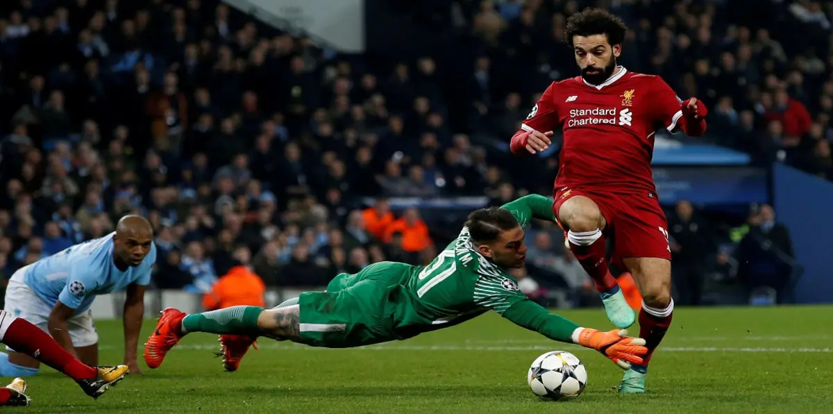 محمد صلاح تحت الأضواء مجددًا في مباراة ليفربول وروما