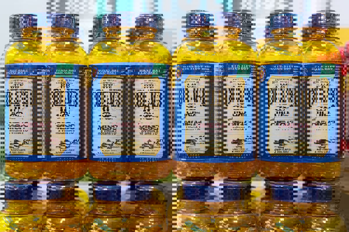 زيت السمك قد يزيد من خطر الإصابة بالسكتة الدماغية ومشاكل القلب