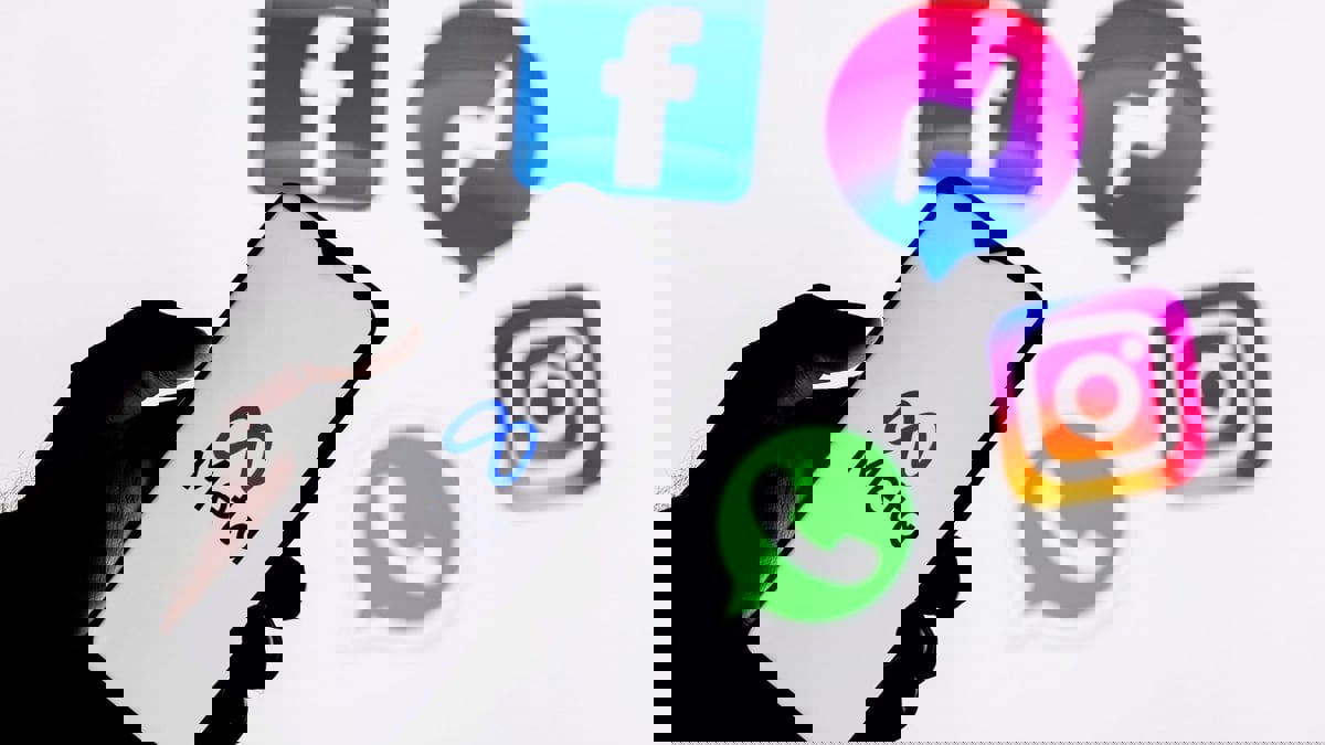 بعد تويتر.. ميتا تختبر توثيق حسابات فيسبوك بمقابل مالي