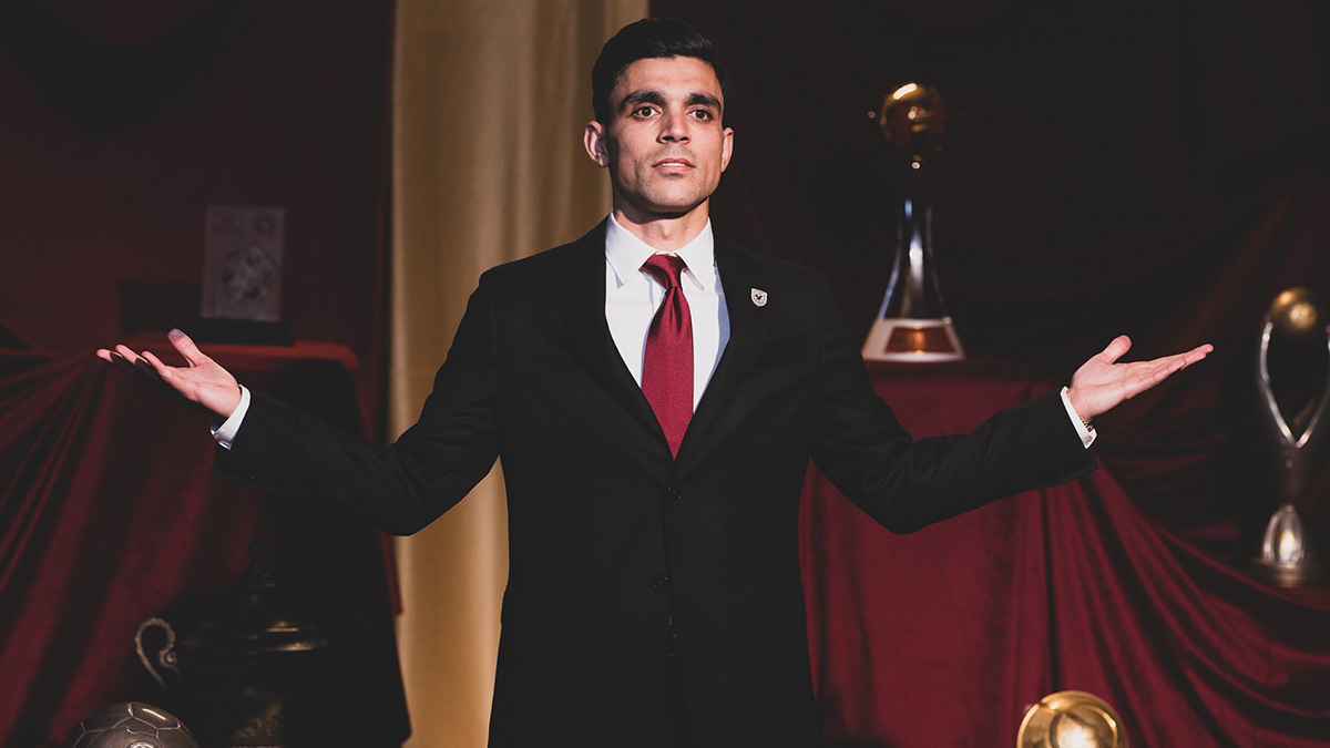 "فيديو بايخ".. أول رد من الزمالك حول تقديم أشرف بن شرقي