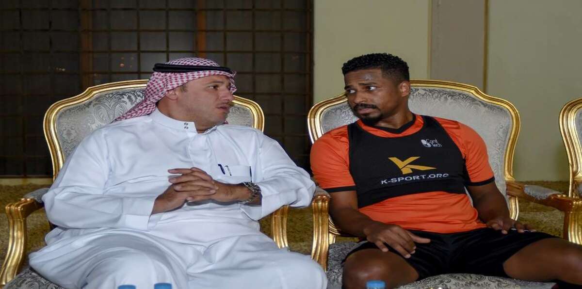 رئيس نادي الشباب طلب من نواف بن سعد "نقطة" قبل مباراة الهلال