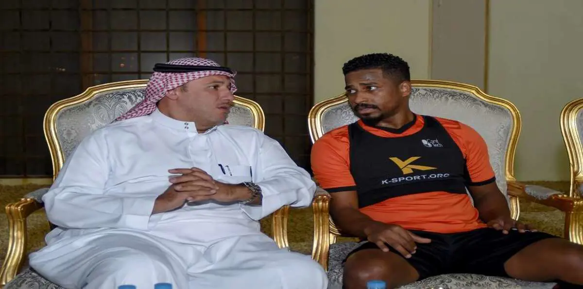 رئيس نادي الشباب طلب من نواف بن سعد "نقطة" قبل مباراة الهلال