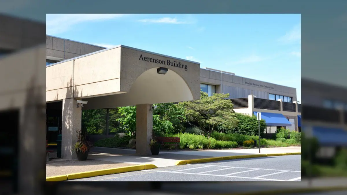 تهديدات باستهداف 30 مركزًا لليهود في الولايات المتحدة.. من يقف وراء "إرهاب الهاتف"؟