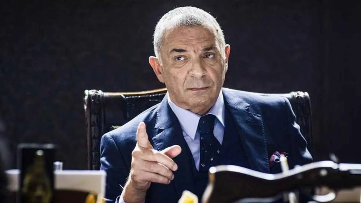 محمود حميدة يطالب بتشريع جديد لجنازات الفنانين