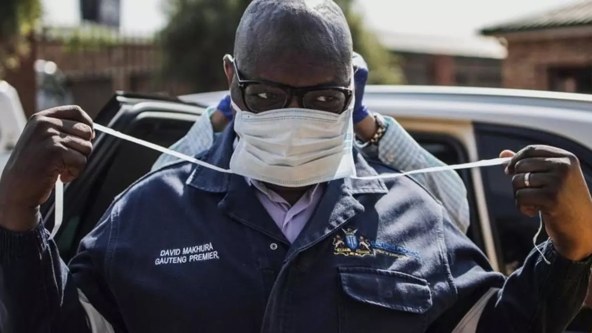 وزير دفاع ساحل العاج يعلن إصابته بكورونا